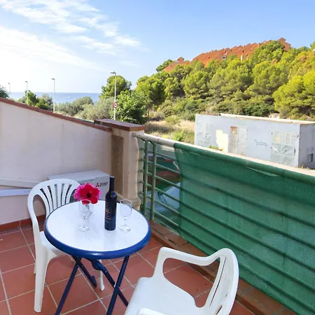 Zeus-5 By Interhome كاليبي